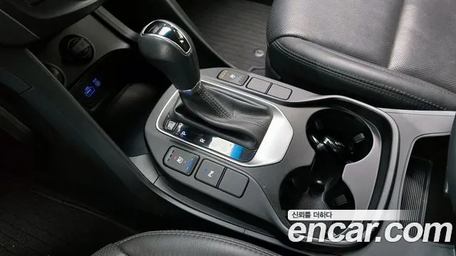 Hyundai Maxcruz 2017 — фото 12