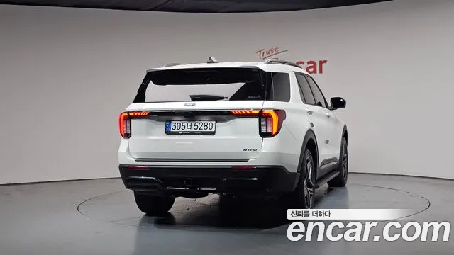 Ford Explorer 2025 — фото 3