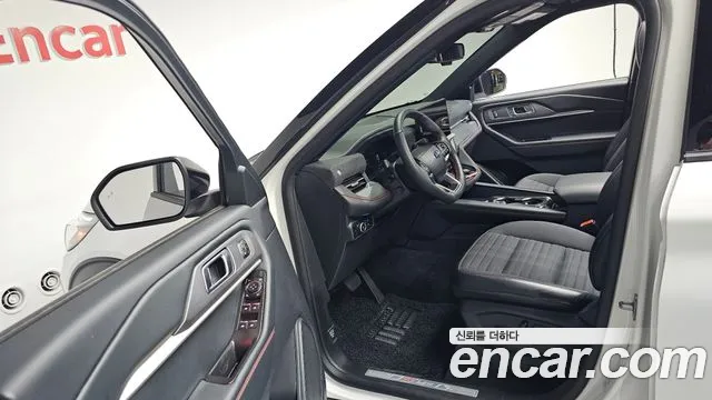 Ford Explorer 2025 — фото 12