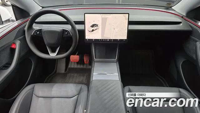 Tesla Model Y 2025 — фото 10