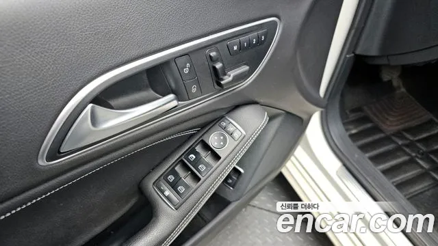 Mercedes-Benz CLA-Class 2016 — фото 18