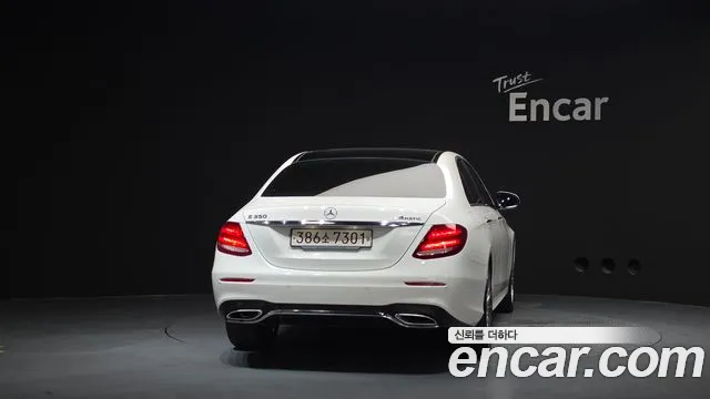 Mercedes-Benz E-Class 2019 — фото 4