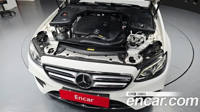 Mercedes-Benz E-Class 2019 — фото 6