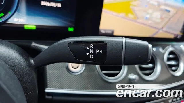 Mercedes-Benz E-Class 2019 — фото 9