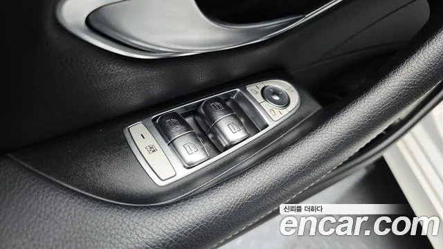 Mercedes-Benz E-Class 2019 — фото 14