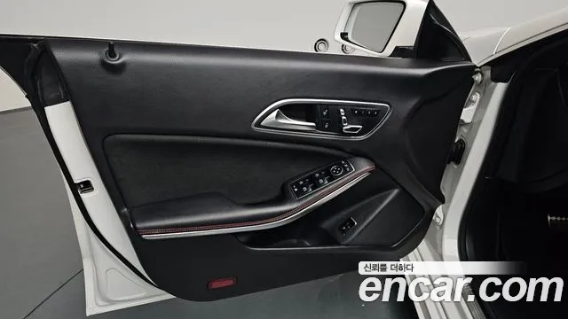 Mercedes-Benz CLA-Class 2018 — фото 13