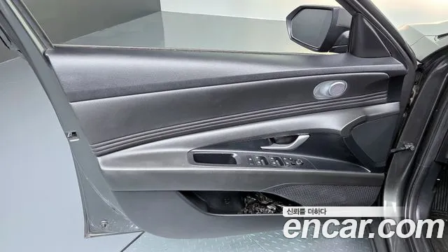 Hyundai AVANTE 2023 — фото 14