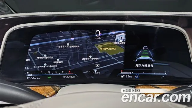 Cadillac Escalade 2023 — фото 11