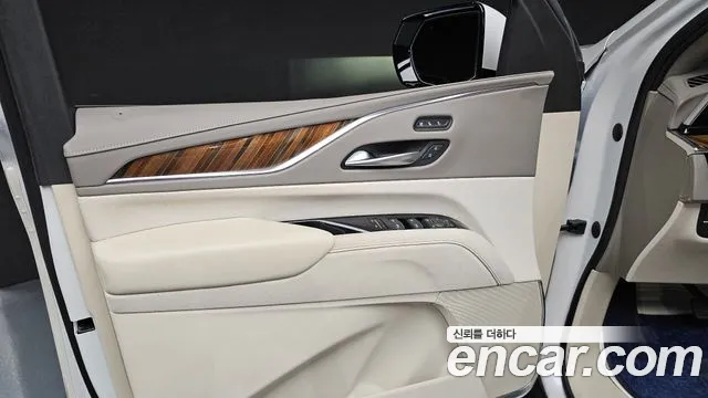 Cadillac Escalade 2023 — фото 14