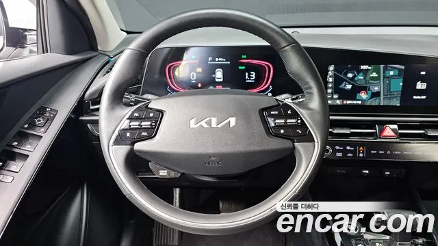 Kia Niro 2022 — фото 13