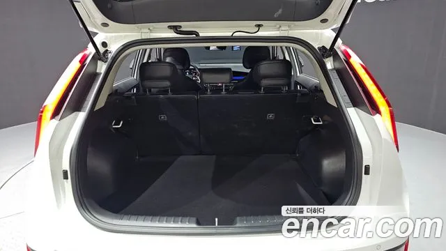 Kia Niro 2022 — фото 15