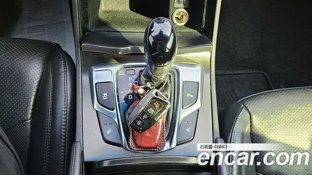 Hyundai Grandeur 2015 — фото 10