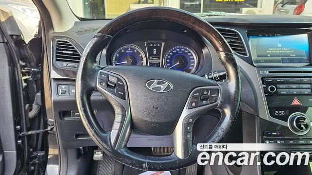 Hyundai Grandeur 2015 — фото 17