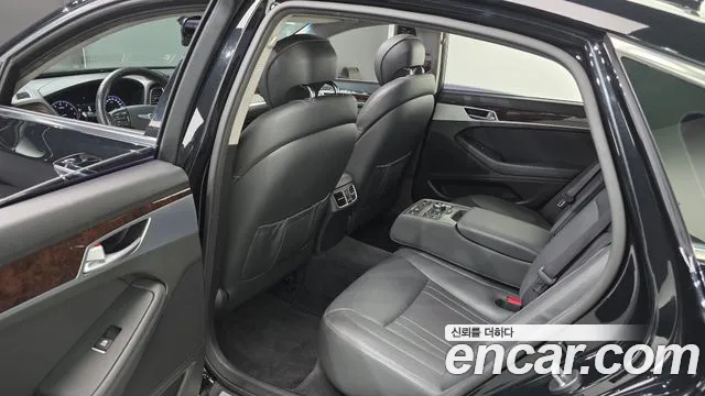 Hyundai Genesis 2015 — фото 11