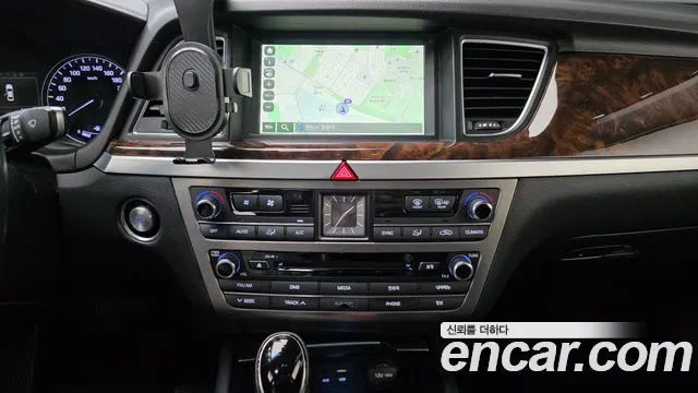 Hyundai Genesis 2015 — фото 20