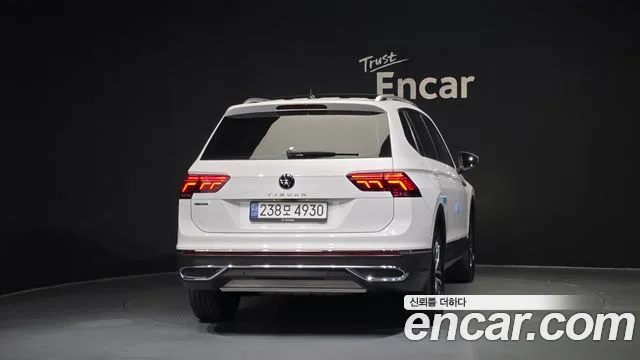 Volkswagen Tiguan 2023 — фото 4