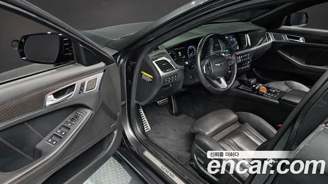 Genesis G80 2018 — фото 13