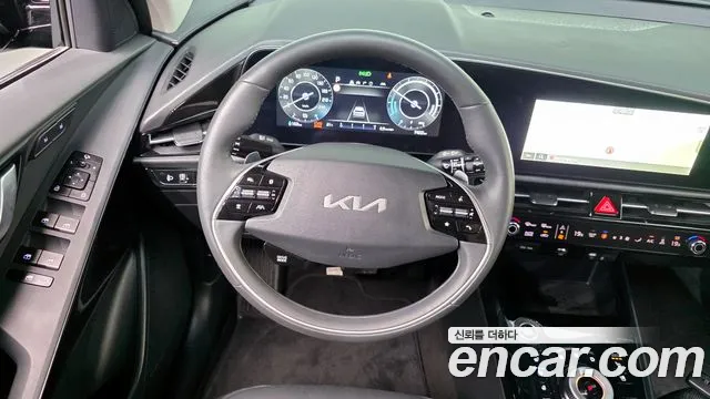 Kia Niro 2024 — фото 19