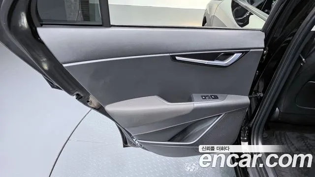 Kia Niro 2024 — фото 15