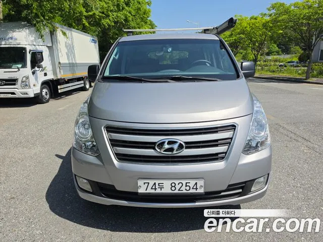 Hyundai Starex 2017 — фото 2