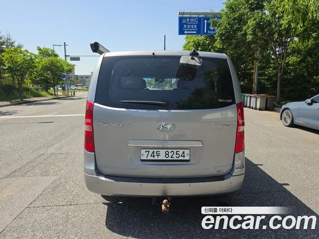 Hyundai Starex 2017 — фото 5