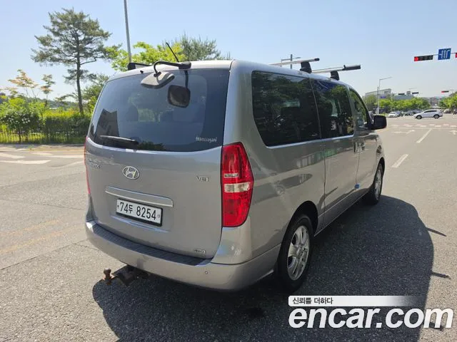 Hyundai Starex 2017 — фото 6