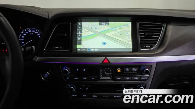 Hyundai Genesis 2016 — фото 19