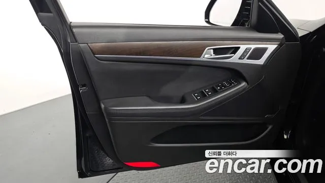 Hyundai Genesis 2016 — фото 14