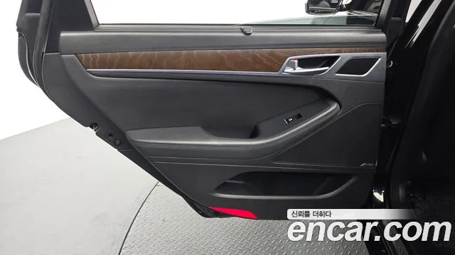 Hyundai Genesis 2016 — фото 15