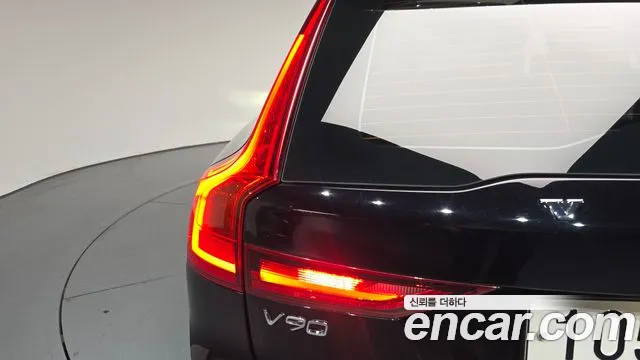 Volvo V90 2018 — фото 9