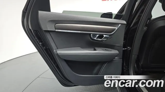Volvo V90 2018 — фото 15