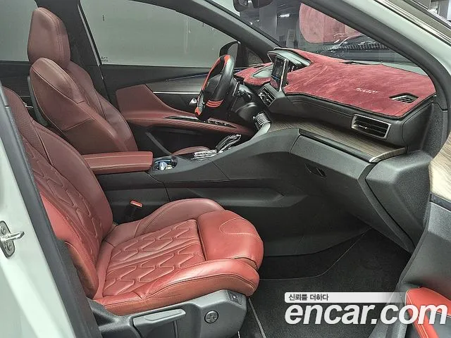 Peugeot 5008 2023 — фото 13