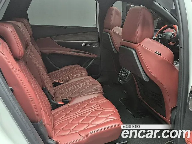 Peugeot 5008 2023 — фото 14