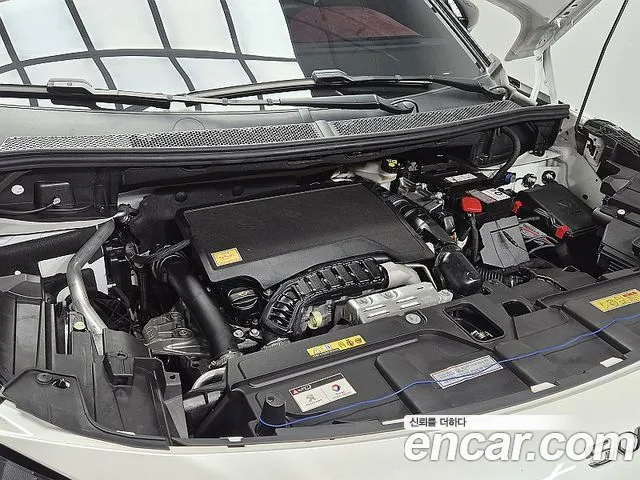 Peugeot 5008 2023 — фото 20