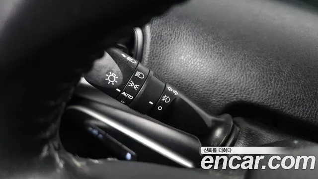 Toyota Prius 2018 — фото 18