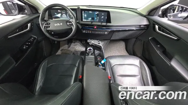 Kia EV6 2022 — фото 10