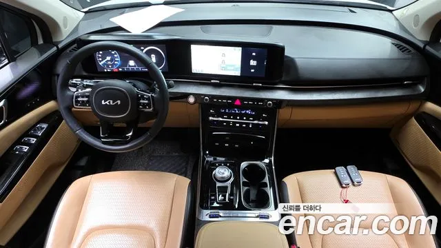 Kia Canival 2023 — фото 10