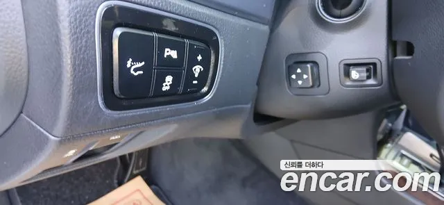 Hyundai Equus 2015 — фото 14