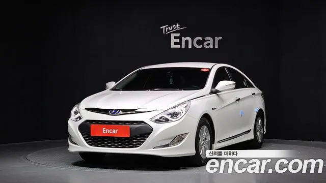 Hyundai Sonata 2014 — фото 1