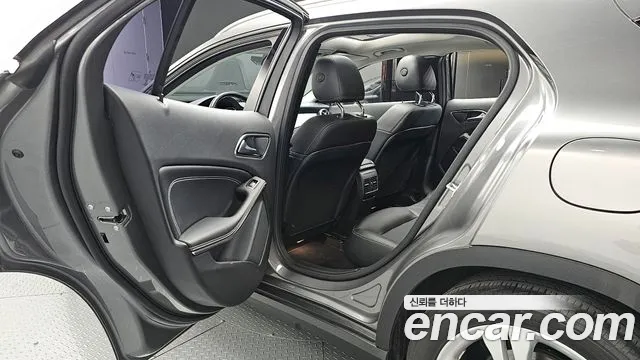 Mercedes-Benz GLA-Class 2016 — фото 12