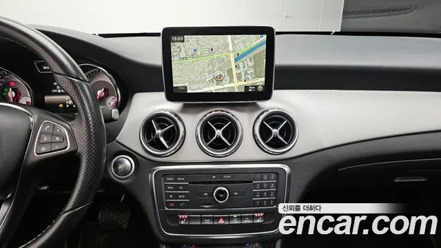 Mercedes-Benz GLA-Class 2016 — фото 14