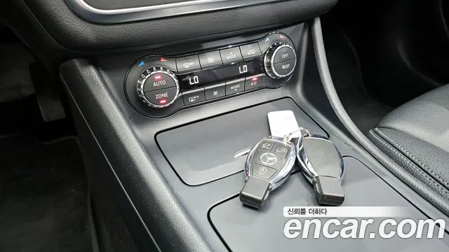Mercedes-Benz GLA-Class 2016 — фото 16