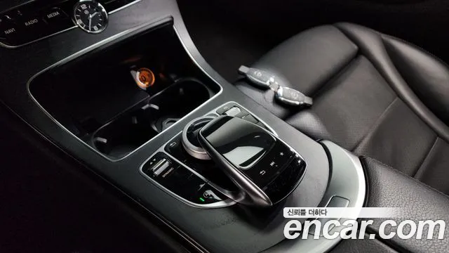 Mercedes-Benz C-Class 2017 — фото 20