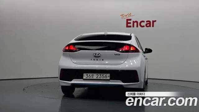 Hyundai Ioniq 2019 — фото 4