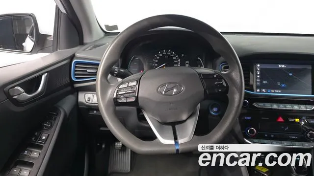 Hyundai Ioniq 2019 — фото 13