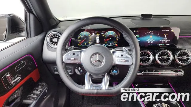 Mercedes-Benz GLB-Class 2023 — фото 19