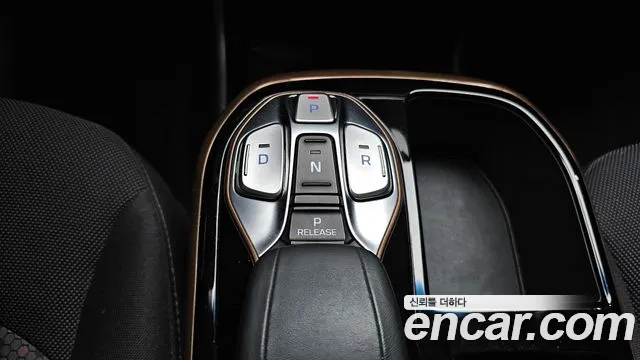 Hyundai Ioniq 2018 — фото 12