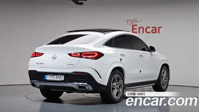 Mercedes-Benz GLE-Class 2022 — фото 1