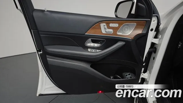 Mercedes-Benz GLE-Class 2022 — фото 13