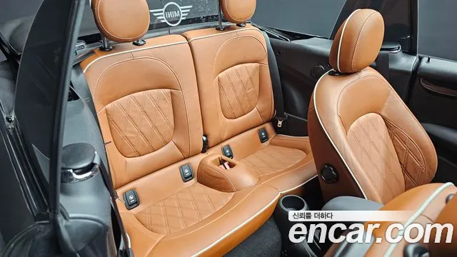 Mini Cooper Convertible 2019 — фото 17